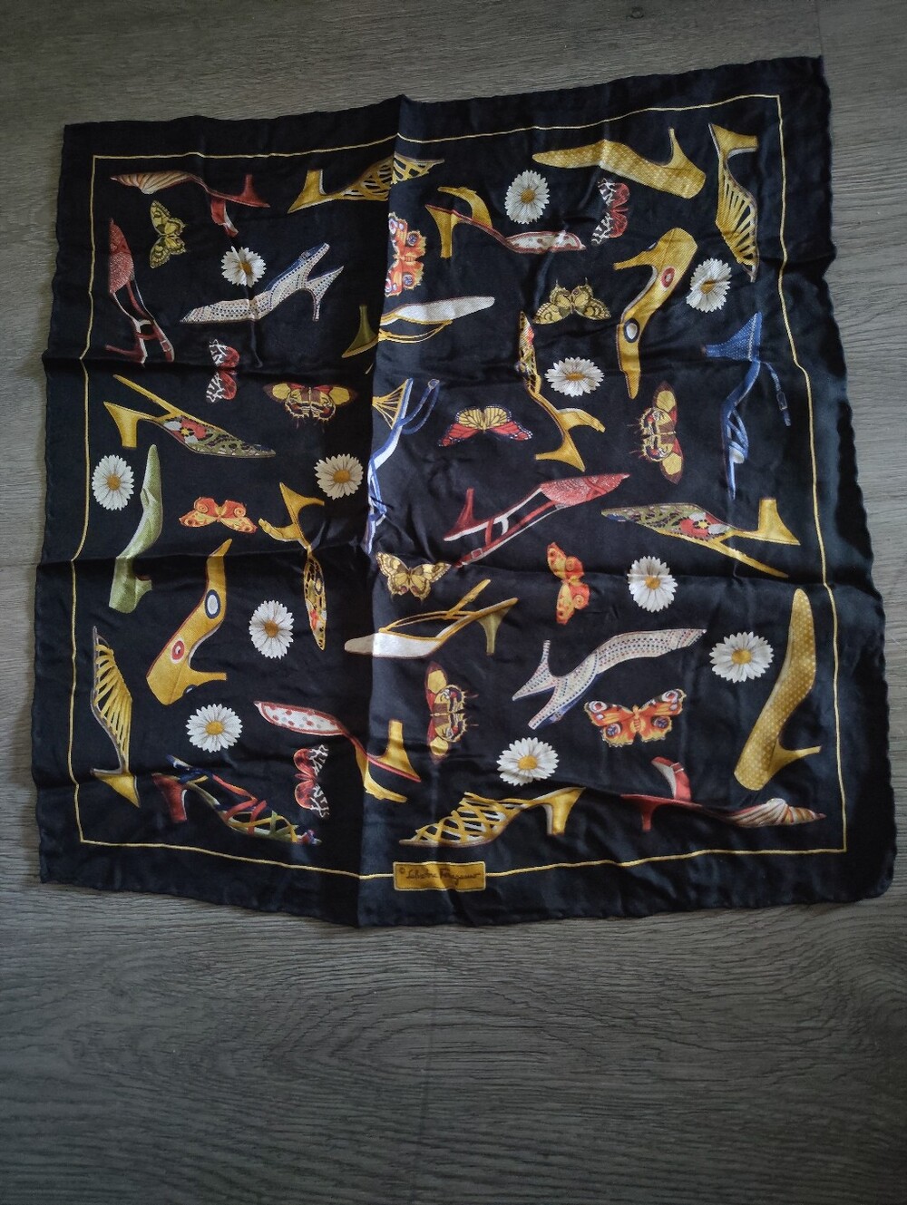 VTG Salvatore Ferragamo Silk Scarf Shoe Butterfly Daisy Print Square Black Italy
